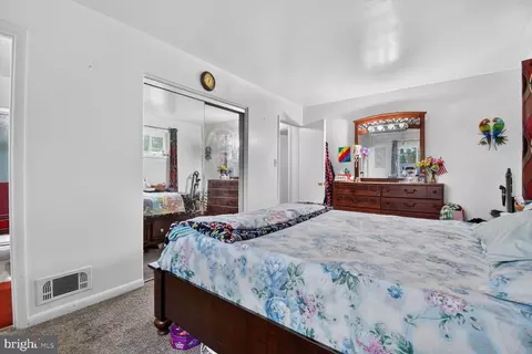 Bedroom - 1207 Oakview Dr, Silver Spring, MD 20903 photo 2 of 4
