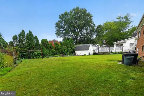 Exterior - 1207 Oakview Dr, Silver Spring, MD 20903 photo 4 of 4