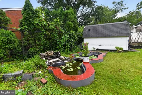 Exterior - 1207 Oakview Dr, Silver Spring, MD 20903 photo 3 of 4