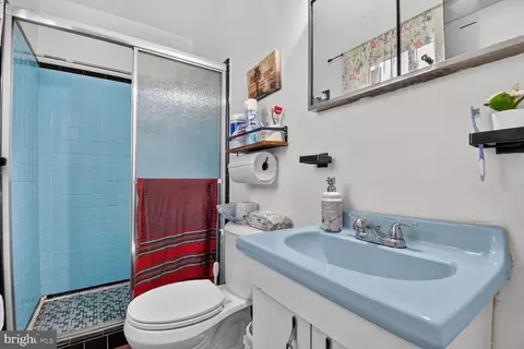 Bath - 1207 Oakview Dr, Silver Spring, MD 20903 photo 2 of 3