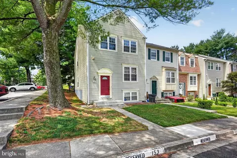 1021 Copperstone Ct, Rockville, MD 20852