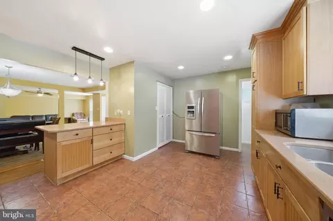 Kitchen - 11412 Fairoak Dr, Silver Spring, MD 20902 photo 2 of 7