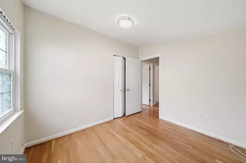 Bedroom - 11412 Fairoak Dr, Silver Spring, MD 20902 photo 8 of 9