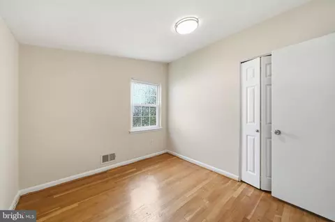 Bedroom - 11412 Fairoak Dr, Silver Spring, MD 20902 photo 7 of 9