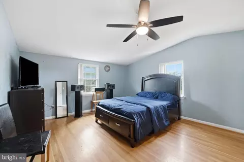 Bedroom - 11412 Fairoak Dr, Silver Spring, MD 20902 photo 1 of 9