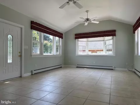 Living - 14616 Sturtevant Rd, Silver Spring, MD 20905 photo 2 of 6