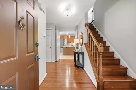 Entry Way - 15 Middlebridge Ct, Silver Spring, MD 20906 photo 1 of 5