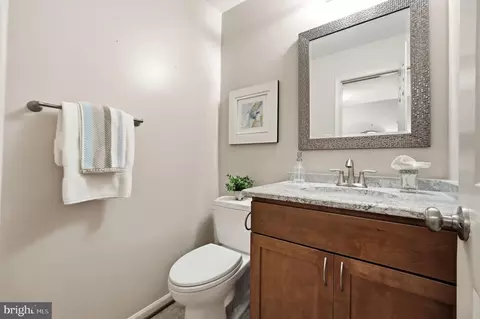 Bath - 15 Middlebridge Ct, Silver Spring, MD 20906 photo 4 of 5