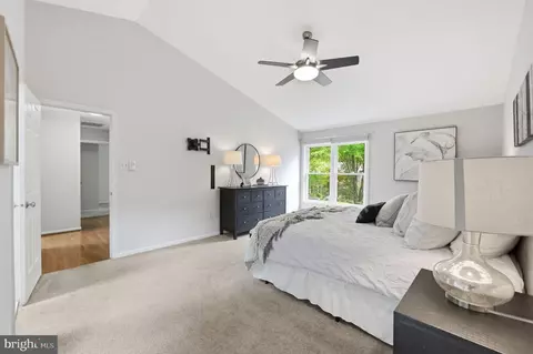 Bedroom - 15 Middlebridge Ct, Silver Spring, MD 20906 photo 2 of 5