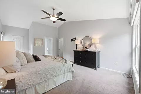 Bedroom - 15 Middlebridge Ct, Silver Spring, MD 20906 photo 3 of 5