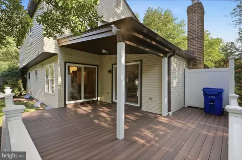 Exterior - 15 Middlebridge Ct, Silver Spring, MD 20906 photo 4 of 10