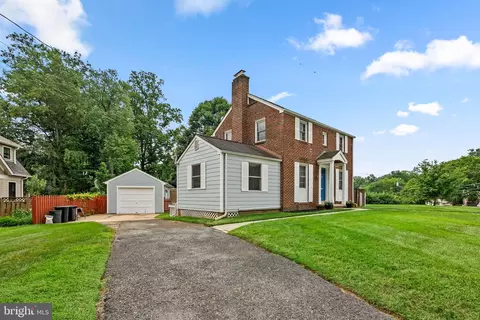 Exterior - 10511 Lorain Ave, Silver Spring, MD 20901 photo 3 of 9