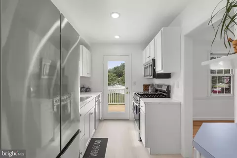 Kitchen - 10511 Lorain Ave, Silver Spring, MD 20901 photo 1 of 2