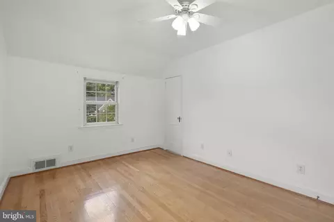 Bedroom - 10511 Lorain Ave, Silver Spring, MD 20901 photo 7 of 11