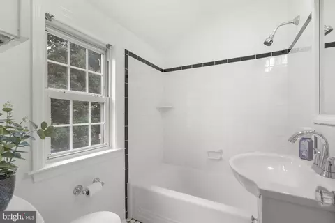 Bath - 10511 Lorain Ave, Silver Spring, MD 20901 photo 1 of 3
