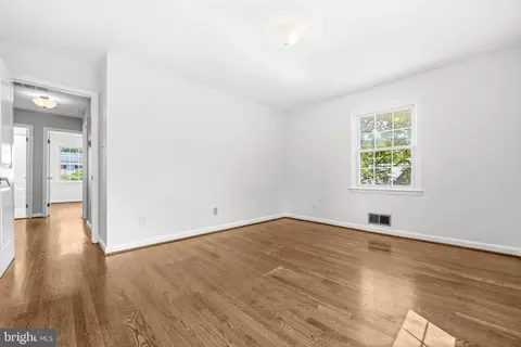 10802 Meadowhill Rd, Silver Spring, MD 20901 photo 24