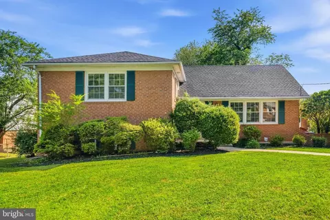 10802 Meadowhill Rd, Silver Spring, MD 20901 photo 3