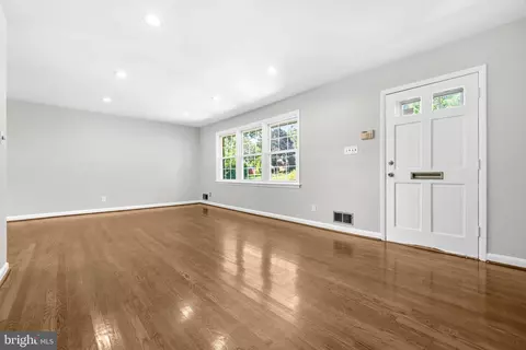 10802 Meadowhill Rd, Silver Spring, MD 20901 photo 10