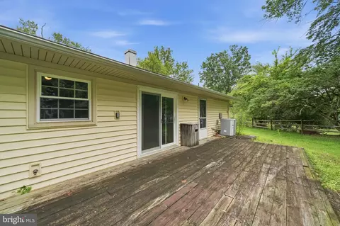 Exterior - 14008 Breeze Hill Ln, Silver Spring, MD 20906 photo 12 of 16