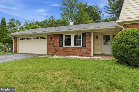 Exterior - 14008 Breeze Hill Ln, Silver Spring, MD 20906 photo 5 of 16