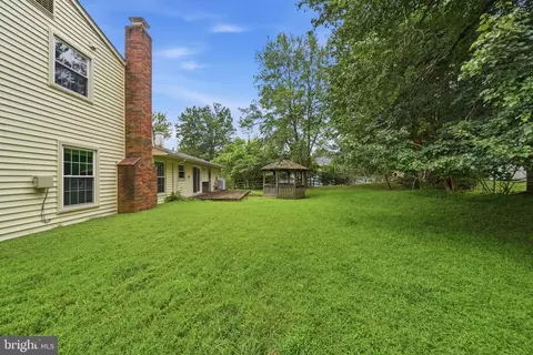Exterior - 14008 Breeze Hill Ln, Silver Spring, MD 20906 photo 8 of 16