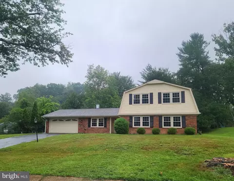 14008 Breeze Hill Ln, Silver Spring, MD 20906