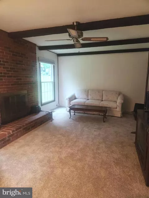 Living - 14008 Breeze Hill Ln, Silver Spring, MD 20906 photo 6 of 8