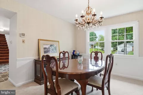 Dining - 14008 Breeze Hill Ln, Silver Spring, MD 20906 photo 2 of 4