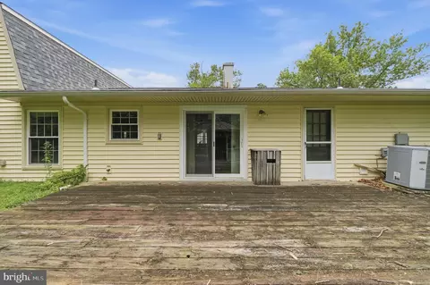 Exterior - 14008 Breeze Hill Ln, Silver Spring, MD 20906 photo 15 of 16