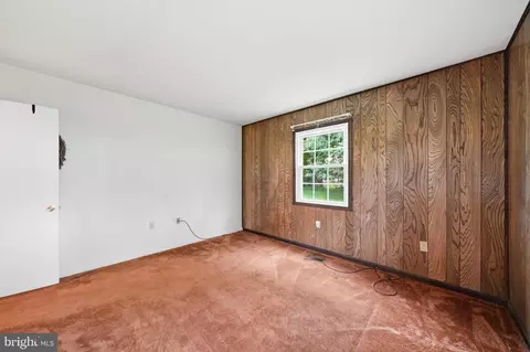 Bedroom - 14008 Breeze Hill Ln, Silver Spring, MD 20906 photo 6 of 11