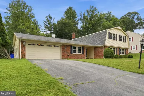 Exterior - 14008 Breeze Hill Ln, Silver Spring, MD 20906 photo 3 of 16