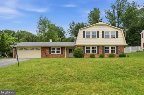 Exterior - 14008 Breeze Hill Ln, Silver Spring, MD 20906 photo 4 of 16