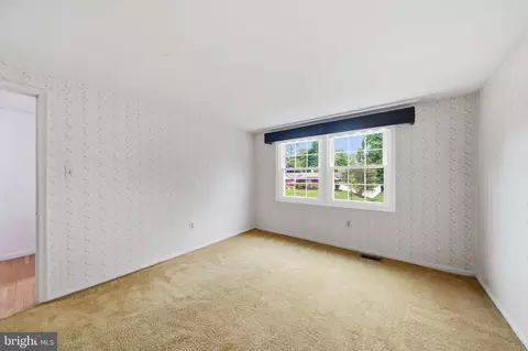 Bedroom - 14008 Breeze Hill Ln, Silver Spring, MD 20906 photo 7 of 11