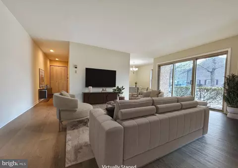 3301 S Leisure World Blvd #99-2E, Silver Spring, MD 20906