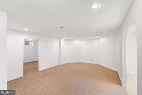 Living - 13100 Riviera Ter, Silver Spring, MD 20904 photo 7 of 8