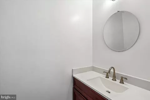 Bath - 3259 Saint Augustine Ct, Olney, MD 20832 photo 1 of 4