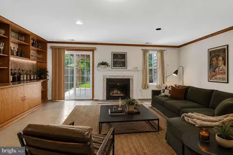 Living - 3259 Saint Augustine Ct, Olney, MD 20832 photo 7 of 9
