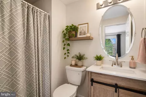 Bath - 3259 Saint Augustine Ct, Olney, MD 20832 photo 2 of 4