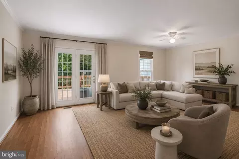 Living - 3259 Saint Augustine Ct, Olney, MD 20832 photo 2 of 9