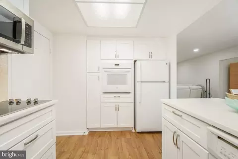 Kitchen - 3466 Chiswick Ct #43-2A, Silver Spring, MD 20906 photo 5 of 7