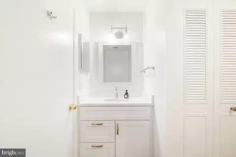 Bath - 3466 Chiswick Ct #43-2A, Silver Spring, MD 20906 photo 1 of 3