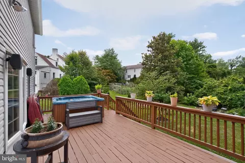 Exterior - 10301 Naglee Rd, Silver Spring, MD 20903 photo 9 of 14