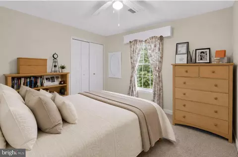 Bedroom - 10301 Naglee Rd, Silver Spring, MD 20903 photo 3 of 6