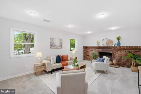 Living - 2704 Weller Rd, Silver Spring, MD 20906 photo 3 of 5