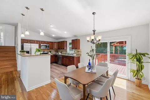 Dining - 2704 Weller Rd, Silver Spring, MD 20906 photo 2 of 3