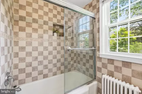 Bath - 2312 Colston Dr #2312-C, Silver Spring, MD 20910 photo 2 of 3