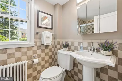 Bath - 2312 Colston Dr #2312-C, Silver Spring, MD 20910 photo 1 of 3