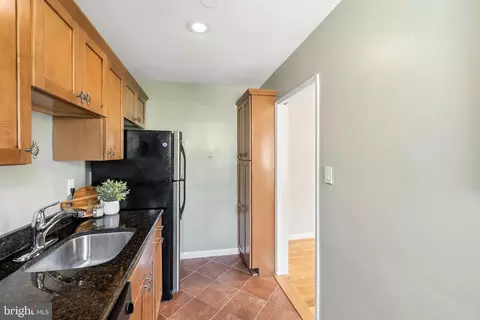 Kitchen - 2312 Colston Dr #2312-C, Silver Spring, MD 20910 photo 3 of 5