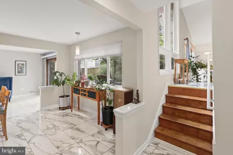 Entry Way - 11400 Cloverhill Dr, Silver Spring, MD 20902 photo 3 of 4