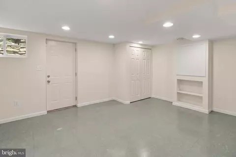 Other - 11400 Cloverhill Dr, Silver Spring, MD 20902 photo 6 of 8